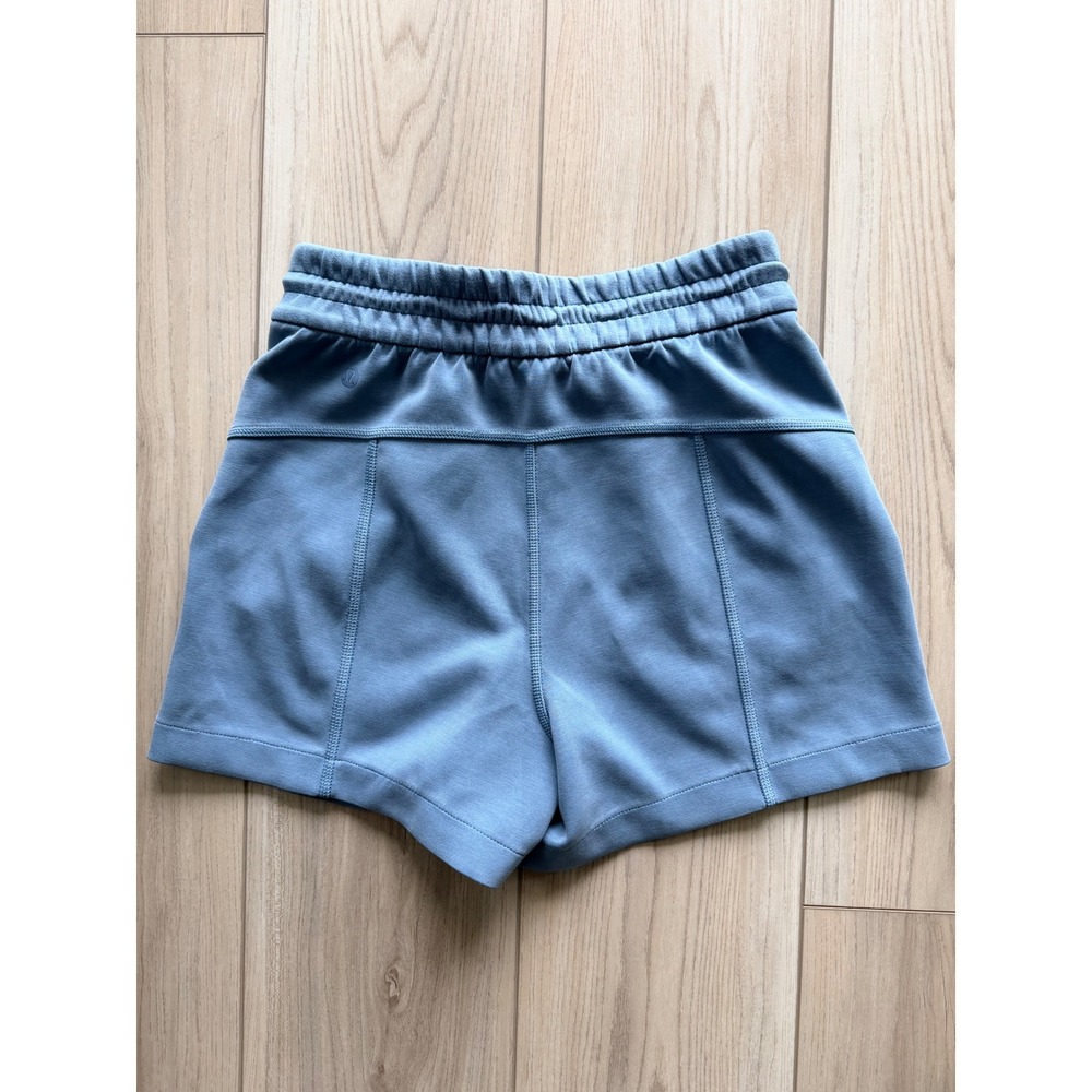 Lululemon Softstreme High-Rise Shorts Men Size 2 Blue Athletic Loungewear